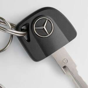 can a locksmith make a key for a mercedes