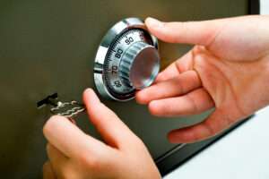 Can A Locksmith Change A Safe Combination