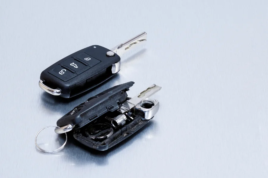 How to Replace Car Key Battery Step-by-Step Guide by Ottawa Locksmiths