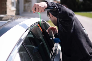 How to Unlock a Car Door Without a Key